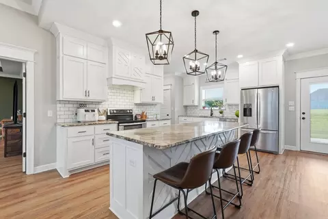 Kitchen - 33 Pear Cir, Greenbrier, AR 72058 photo 1 of 5