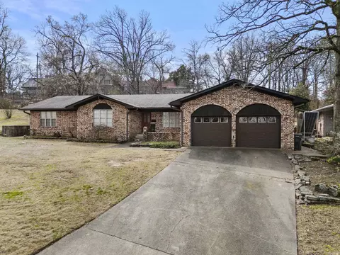 15 Rosewood Cir, Little Rock, AR 72205