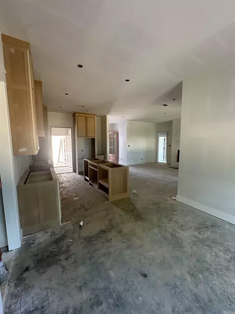 Kitchen - 31 Libra Ln, Ward, AR 72176 photo 3 of 4