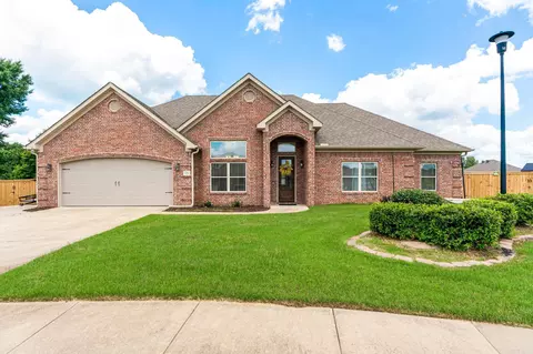 3211 Robbins Dr, Bryant, AR 72022