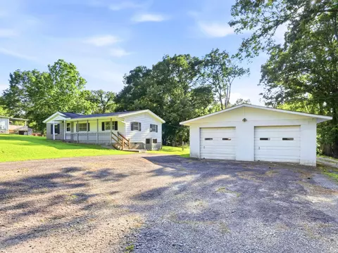 19212 Lawhorn Dr, Little Rock, AR 72206