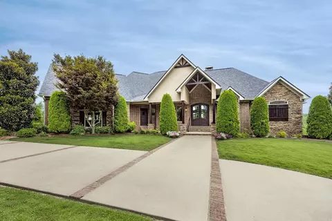 7325 Palm Beach Ave, Benton, AR 72019