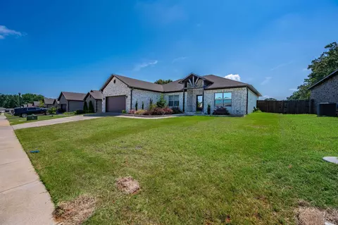 Exterior - 74 Cimarron Cir, Cabot, AR 72023 photo 2 of 11