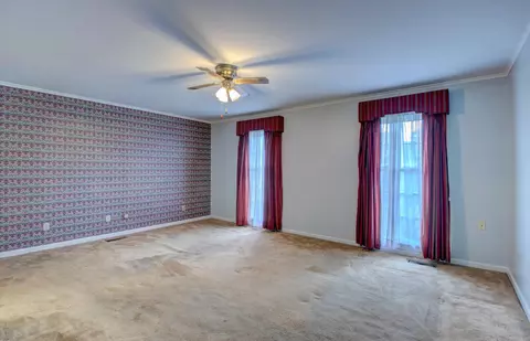 Bedroom - 2425 W 42nd Ave, Pine Bluff, AR 71603 photo 1 of 10