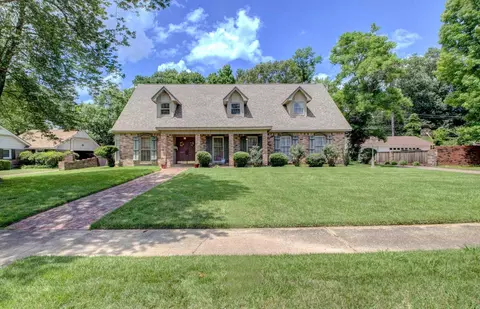 2425 W 42nd Ave, Pine Bluff, AR 71603
