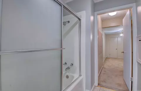 Bath - 2425 W 42nd Ave, Pine Bluff, AR 71603 photo 6 of 6