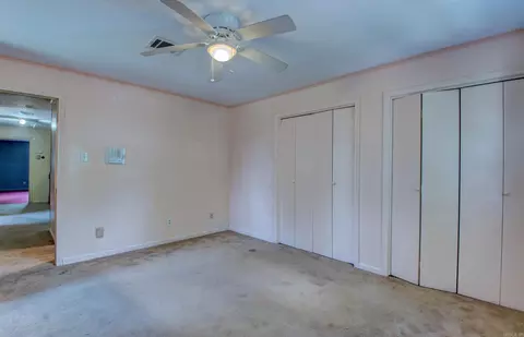Bedroom - 2425 W 42nd Ave, Pine Bluff, AR 71603 photo 9 of 10
