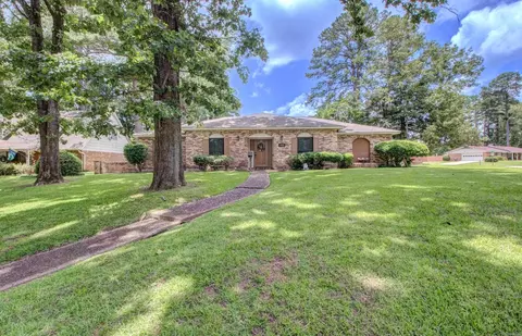 4000 S Holly St, Pine Bluff, AR 71603