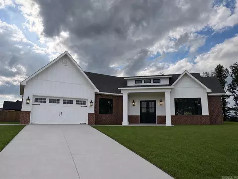 173 Hayden Dr, Beebe, AR 72012