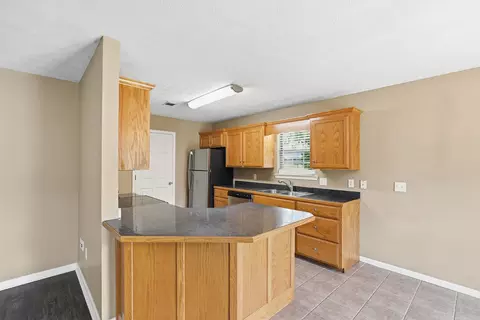Kitchen - 5160 Limestone Ln, Conway, AR 72034 photo 3 of 6
