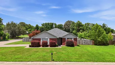 Exterior - 5160 Limestone Ln, Conway, AR 72034 photo 4 of 9
