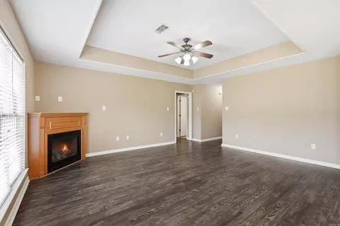 Living - 5160 Limestone Ln, Conway, AR 72034 photo 3 of 5