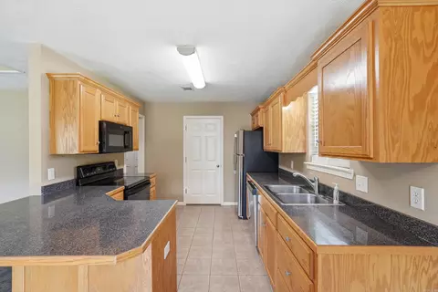 Kitchen - 5160 Limestone Ln, Conway, AR 72034 photo 1 of 6