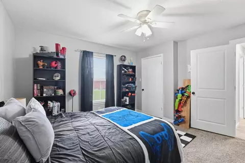 Bedroom - 241 Cole Mountain Rd, Springfield, AR 72157 photo 6 of 8