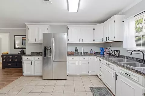 Kitchen - 241 Cole Mountain Rd, Springfield, AR 72157 photo 1 of 4