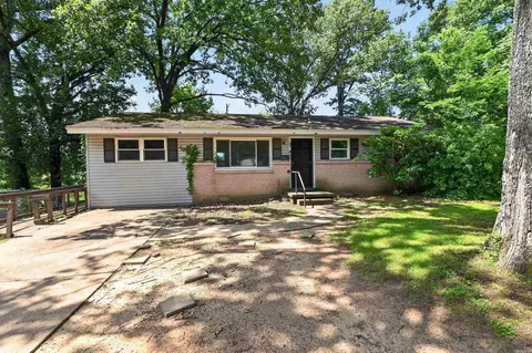 37 Clifton Dr, Little Rock, AR 72209