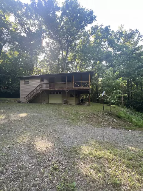 1745 Sandiff Rd, Shirley, AR 72153