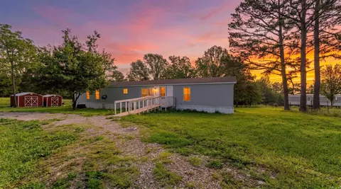 4702 County Road 4450, Pomona, MO 65789
