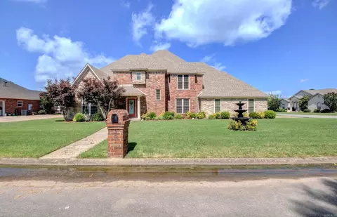 101 Magnolia Cir, Lonoke, AR 72086