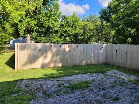 Exterior - 202 Matthews St, Norphlet, AR 71759 photo 3 of 3