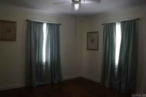 Bedroom - 605 Mitchell Ave, Mountain View, AR 72560 photo 3 of 6