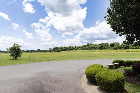 19 Preakness Cv, North Little Rock, AR 72142