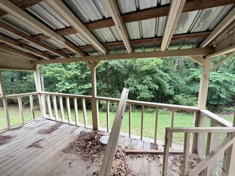 Exterior - 306 Eagle Cir, Mountain View, AR 72560 photo 4 of 4