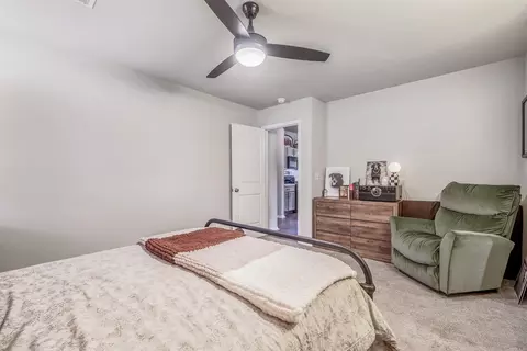 Bedroom - 21 Sun Drenched Trl, Conway, AR 72032 photo 3 of 10
