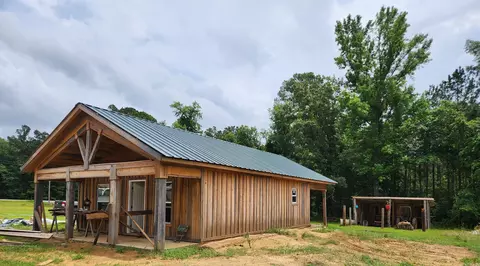 70 Kyle Ln, Star City, AR 71667