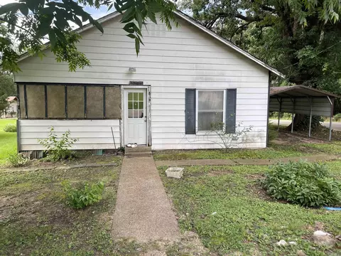 819 W Lake Ave, De Queen, AR 71832