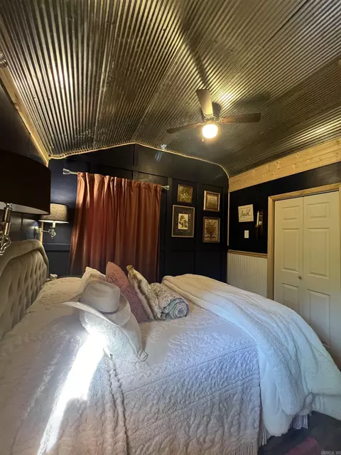 Bedroom - 1070 Brewer Rd, Edgemont, AR 72044 photo 2 of 3