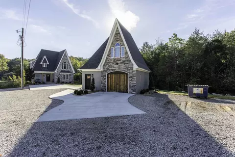 51 Yosemite Dr, Cherokee Village, AR 72529