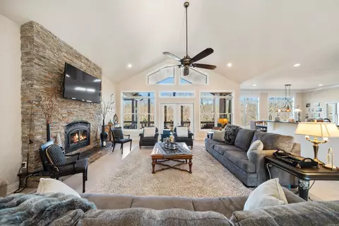 Living - 259 Riverview Rd, Searcy, AR 72143 photo 1 of 3