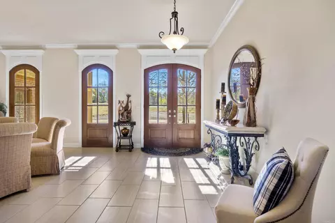 Entry Way - 259 Riverview Rd, Searcy, AR 72143 photo 2 of 6