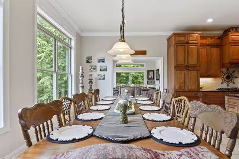 Dining - 259 Riverview Rd, Searcy, AR 72143 photo 2 of 4
