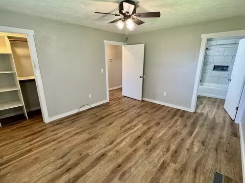 Bedroom - 44 Sara Cir, Ash Flat, AR 72513 photo 4 of 4