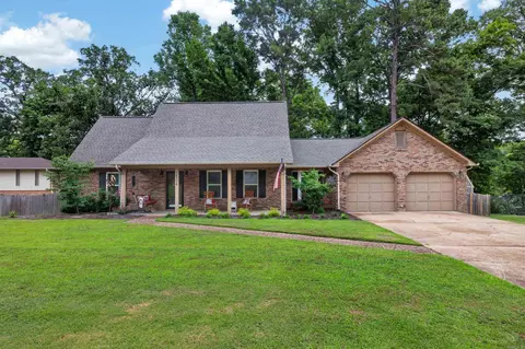 2504 N Ridge Dr, Arkadelphia, AR 71923
