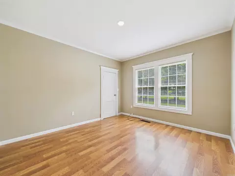 Living - 423 W 3rd, Weiner, AR 72479 photo 5 of 8