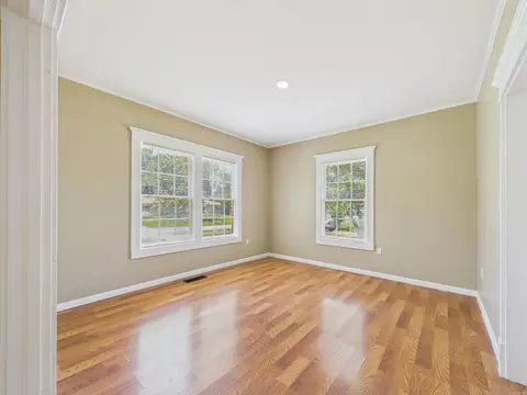 Living - 423 W 3rd, Weiner, AR 72479 photo 6 of 8