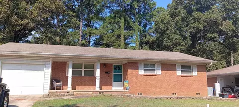 4413 N Locust St, North Little Rock, AR 72116