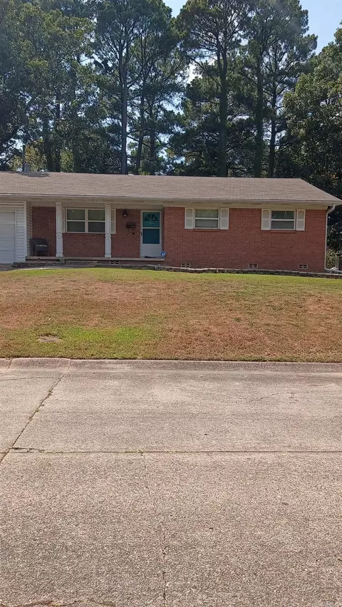 4413 N Locust St, North Little Rock, AR 72116