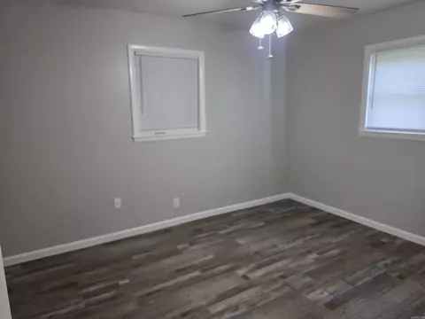 Bedroom - 2204 Sheraton Park Dr, Pine Bluff, AR 71603 photo 2 of 3