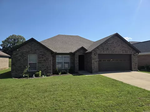 1005 Ryan Ln, Paragould, AR 72450