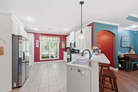 Kitchen - 8 Oak Cliff Cv, Damascus, AR 72039 photo 4 of 4