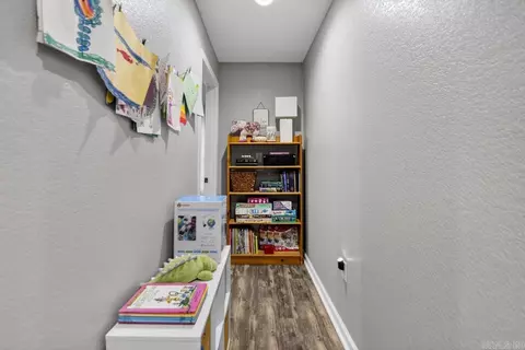 Entry Way - 222 E Highland, Malvern, AR 72104 photo 1 of 1
