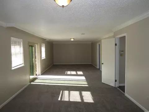Living - 12501 County Line Rd, Alexander, AR 72002 photo 1 of 9