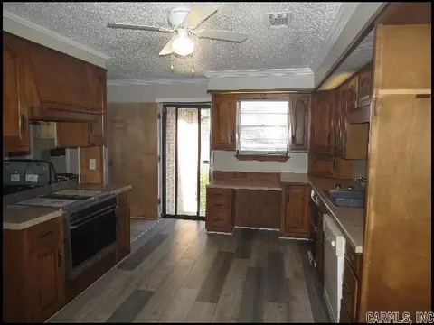 Kitchen - 12501 County Line Rd, Alexander, AR 72002 photo 2 of 2