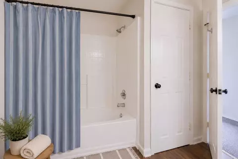 Bath - 1118 Allyson Ave, Bryant, AR 72022 photo 5 of 7