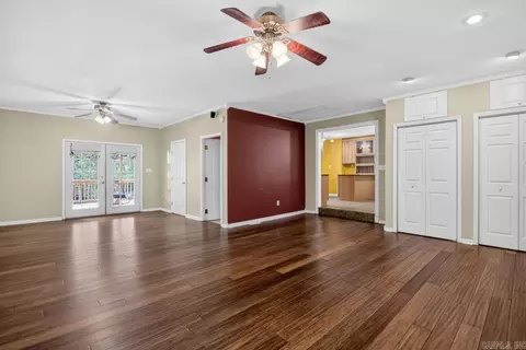 Living - 1220 Pine Forest Dr, Benton, AR 72019 photo 2 of 6
