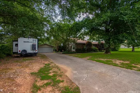 Exterior - 1220 Pine Forest Dr, Benton, AR 72019 photo 5 of 15